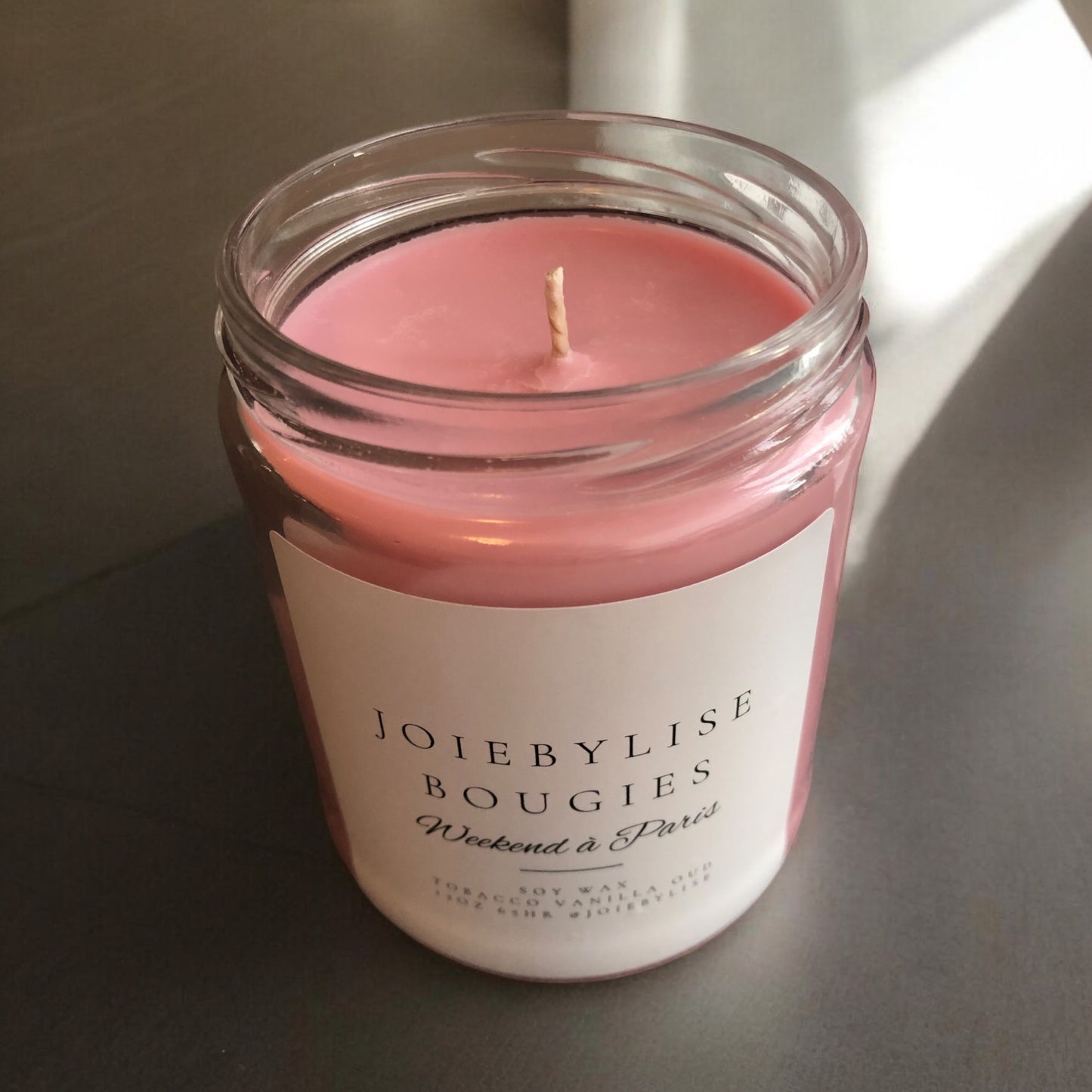 13 oz Soy Wax Bougie - Weekend à Paris, Tobacco-Oud-Vanilla